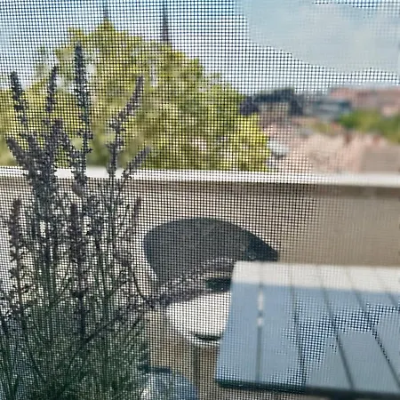 Appartement Roosevelt Riverside Apartmans *