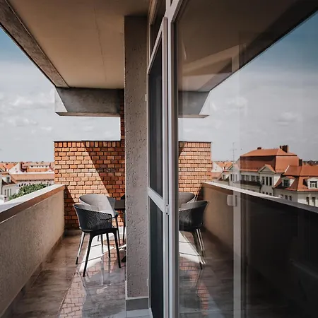 Roosevelt Riverside Apartmans شقة