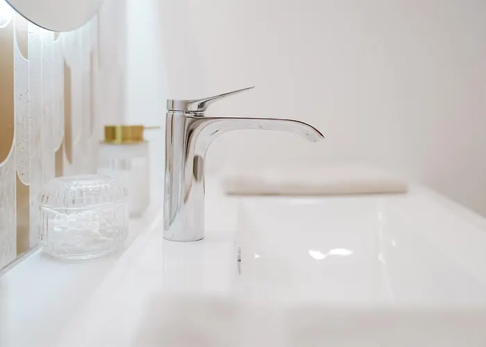 Апартаменты Roosevelt Riverside Apartmans *